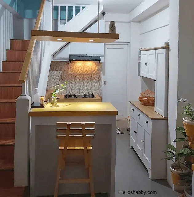 desain dapur dan kamar mandi di bawah tangga